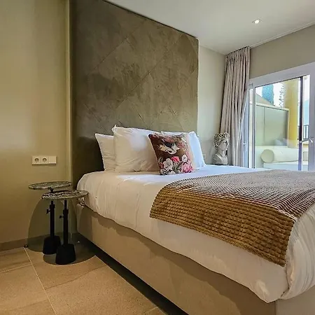 Oleholidays 612 Romana Playa Junto Al Mar דירה